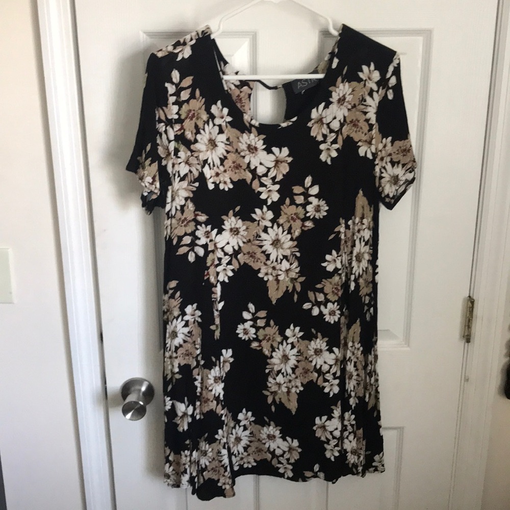 ASTR the label Floral Dress